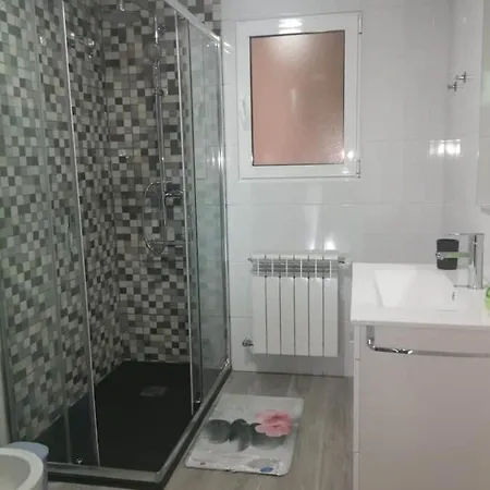 Сasa de vacaciones House - 4 Bedrooms - 09495 Outes